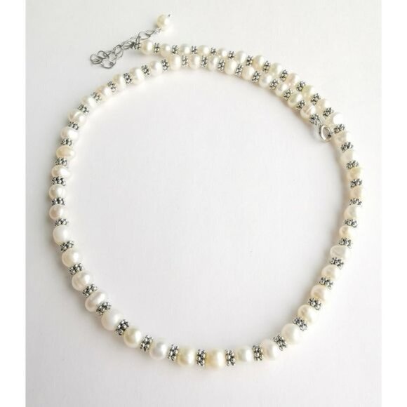 NWT White freshwater pearl choker necklace with sterling silver rondelles - Picture 1 of 5